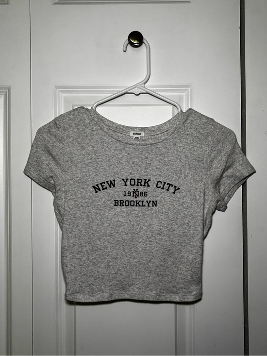 Garage Tops - Garage Graphic Cropped Tee